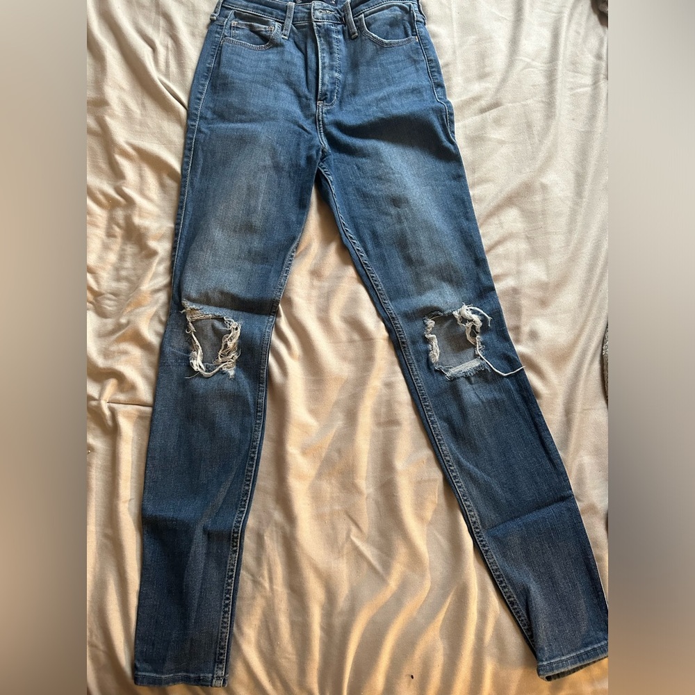 Hollister Hugh-rise skinny jeans